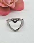 Anel aço inox prata coração vazado antialérgico.