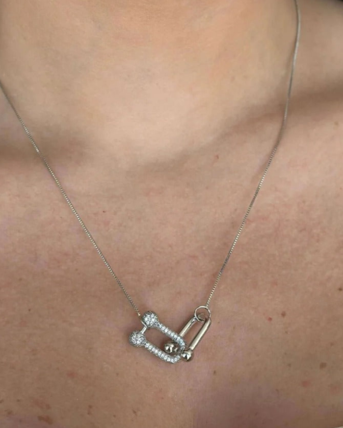 Colar prata e folheado a ouro 18k inspiração Tiffany cravejado.