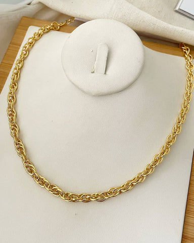 Colar Folheado Dourado 18k Entrelaçados