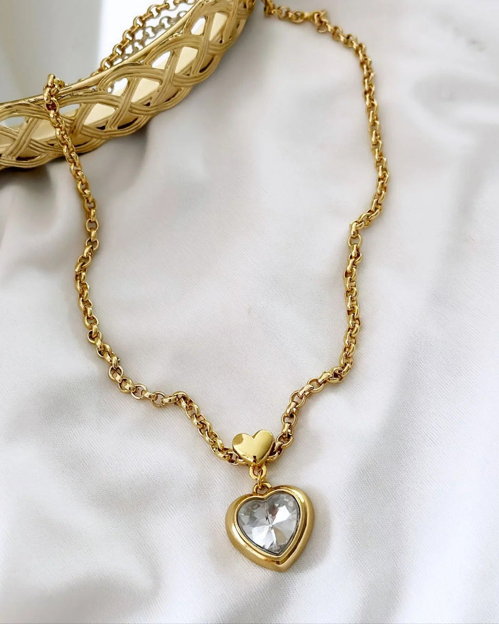 Colar semijoias ouro 18k Coração Max .