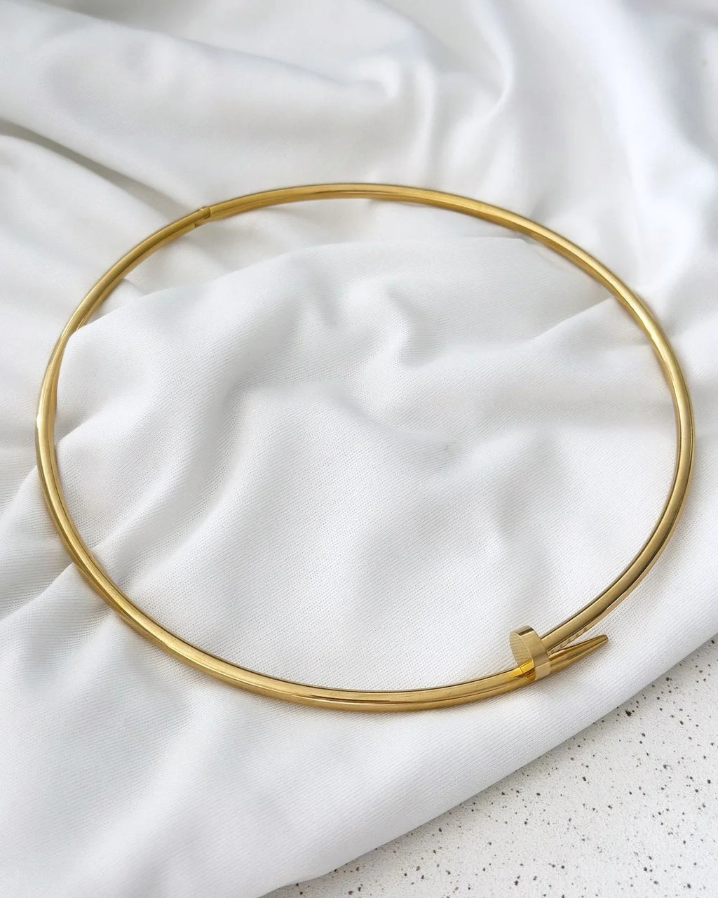 Choker Aro e pulseira aço Inoxidável prego dourado.Semijoias